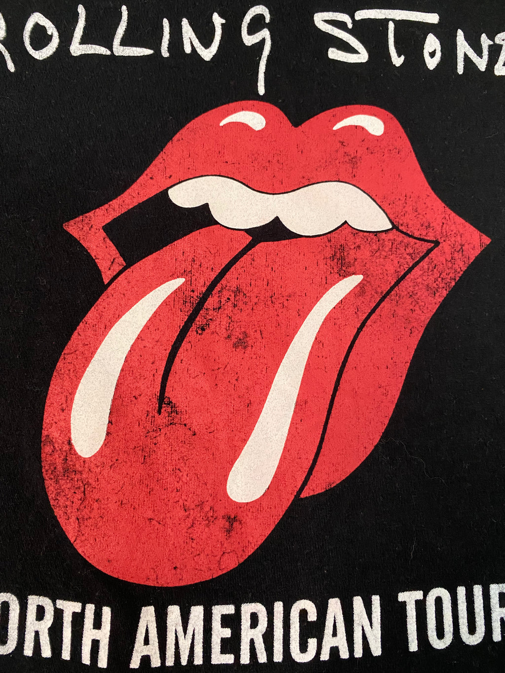  T-shirt officiel Rolling Stones North American Tour 1975 réédition 2023 – détail flocage – seconde main