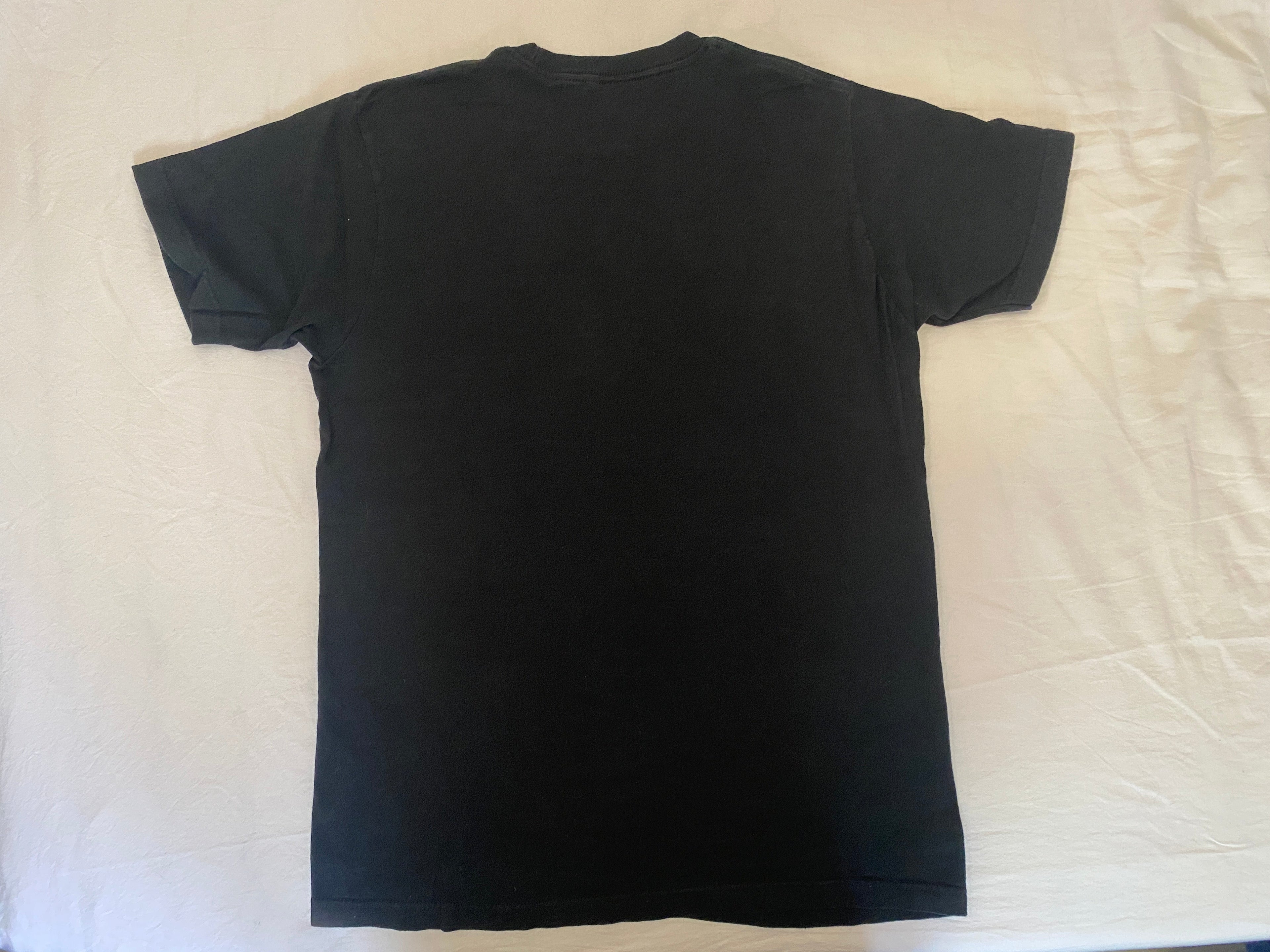  T-shirt Led Zeppelin US Tour 1975 produit officiel – vue intégrale de dos à plat – taille M – seconde main
