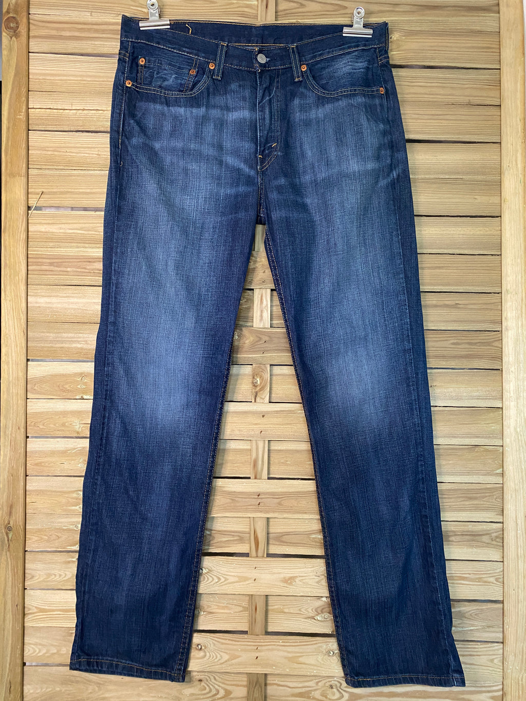 Jean Levi's 514 vintage bleu brut seconde main W34L32 – vue intégrale de face