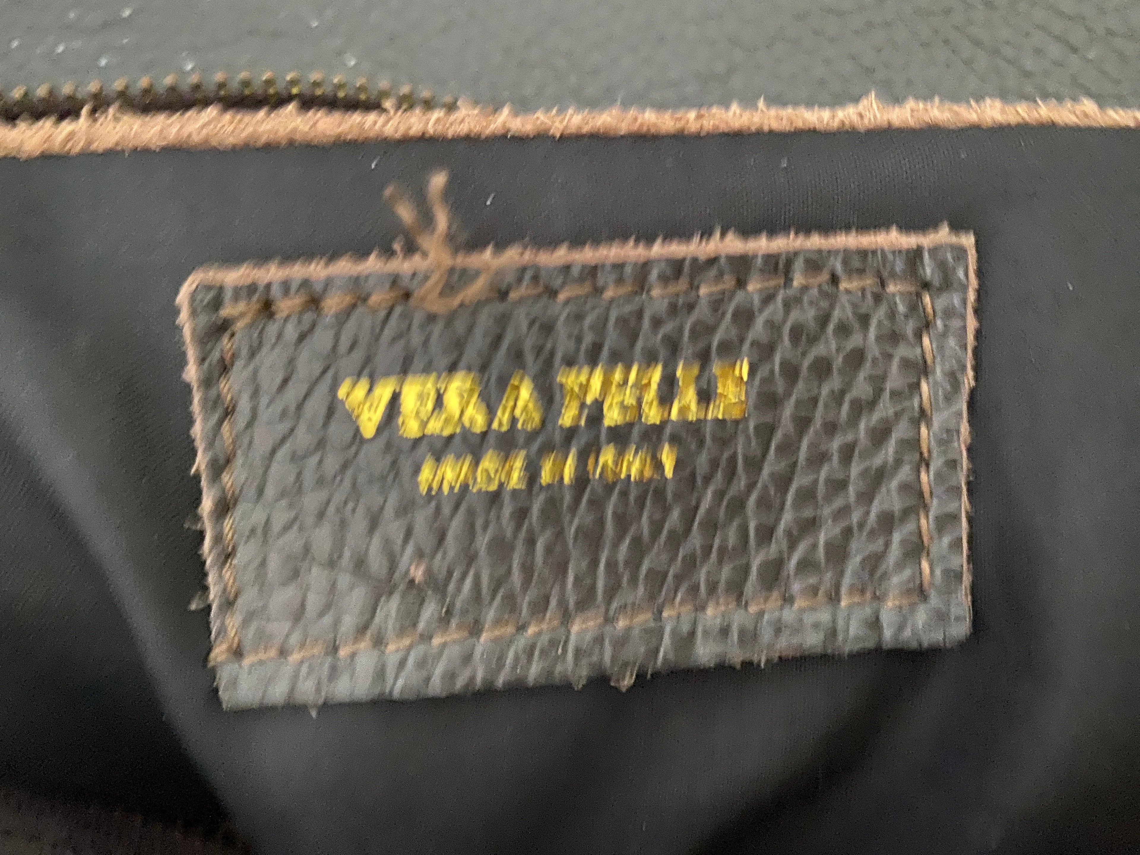 Sac porté main cuir véritable vintage Vera Pelle Made in Italy – détail étiquette intérieure Vera Pelle Made in Italy – seconde main