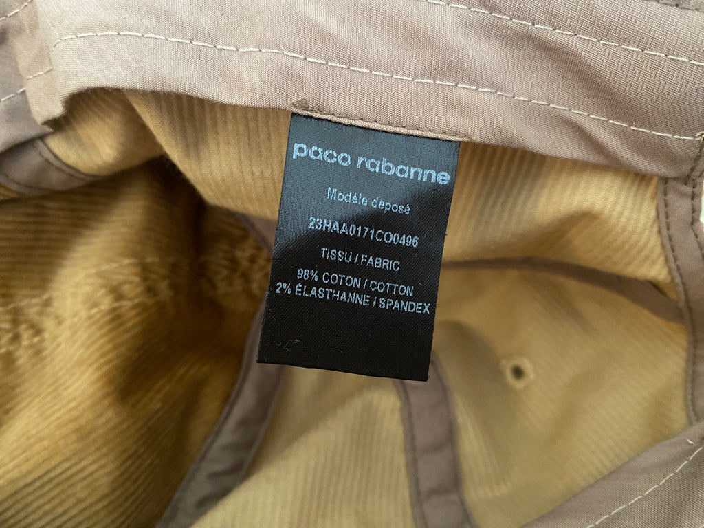 Casquette Paco Rabanne velours côtelé caramel – focus étiquette intérieure composition – seconde main