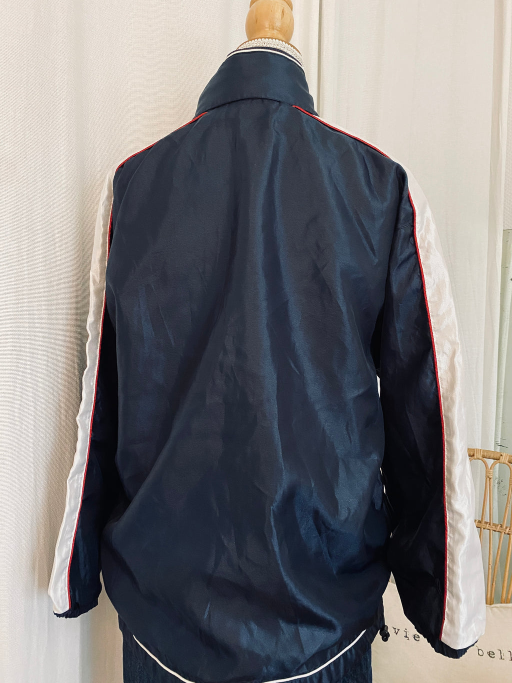  Veste Champion Products USA Vintage 90's oversize marine & blanc – vue de dos – S JASPO – seconde main