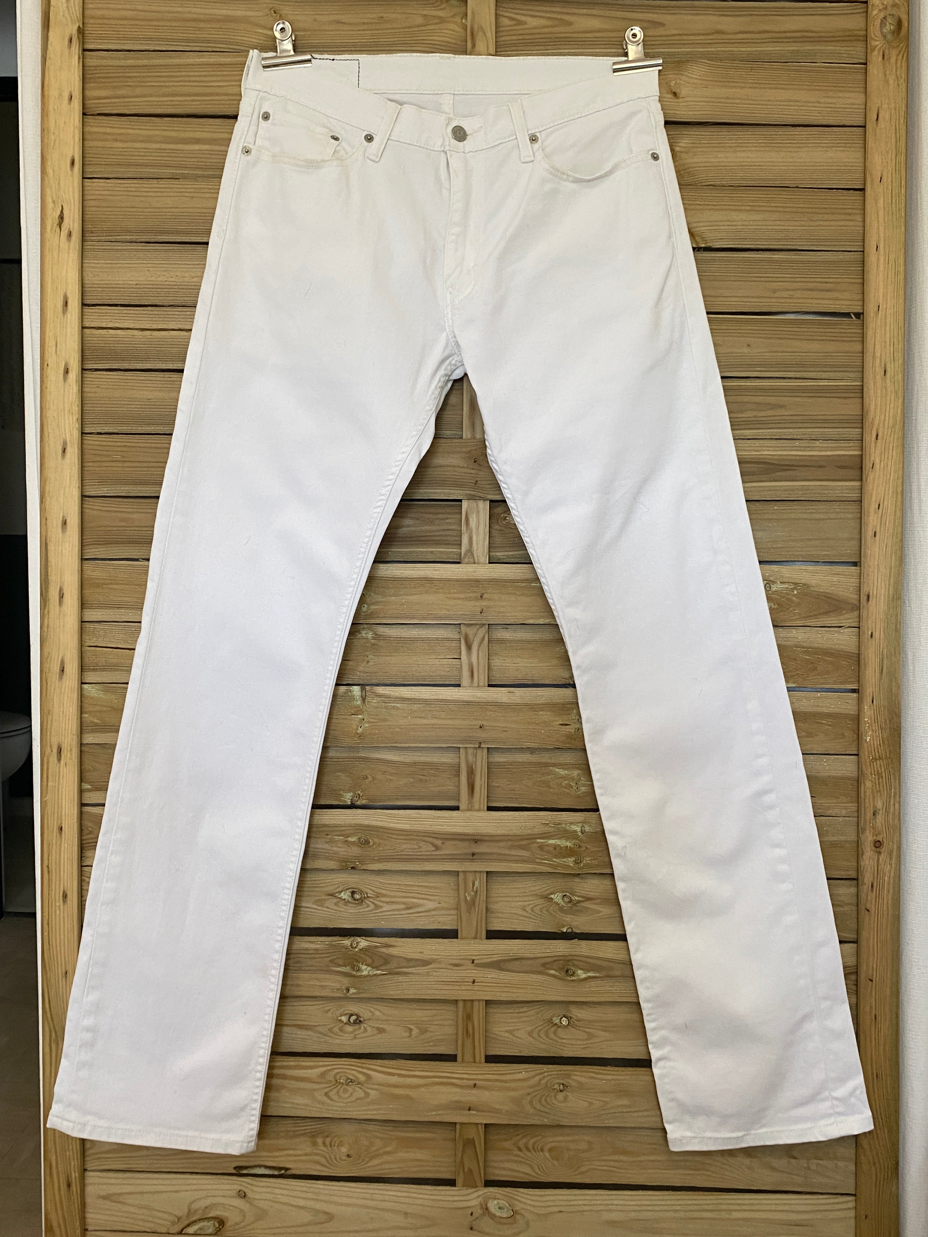 Jean Levi's 514 blanc écru W33 L34 – vue de face intégrale