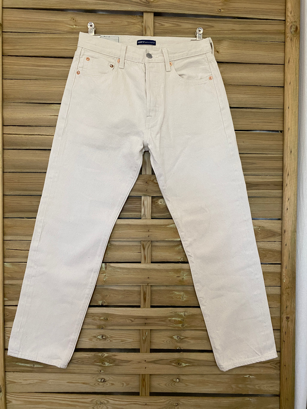 Jean Levi's 501 Made & Crafted denim brut écru – vue intégrale de face – W32 L32 – seconde main