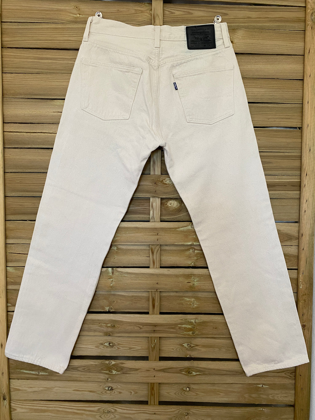 Jean Levi's 501 Made & Crafted denim brut écru – vue intégrale de dos – W32 L32 – seconde main