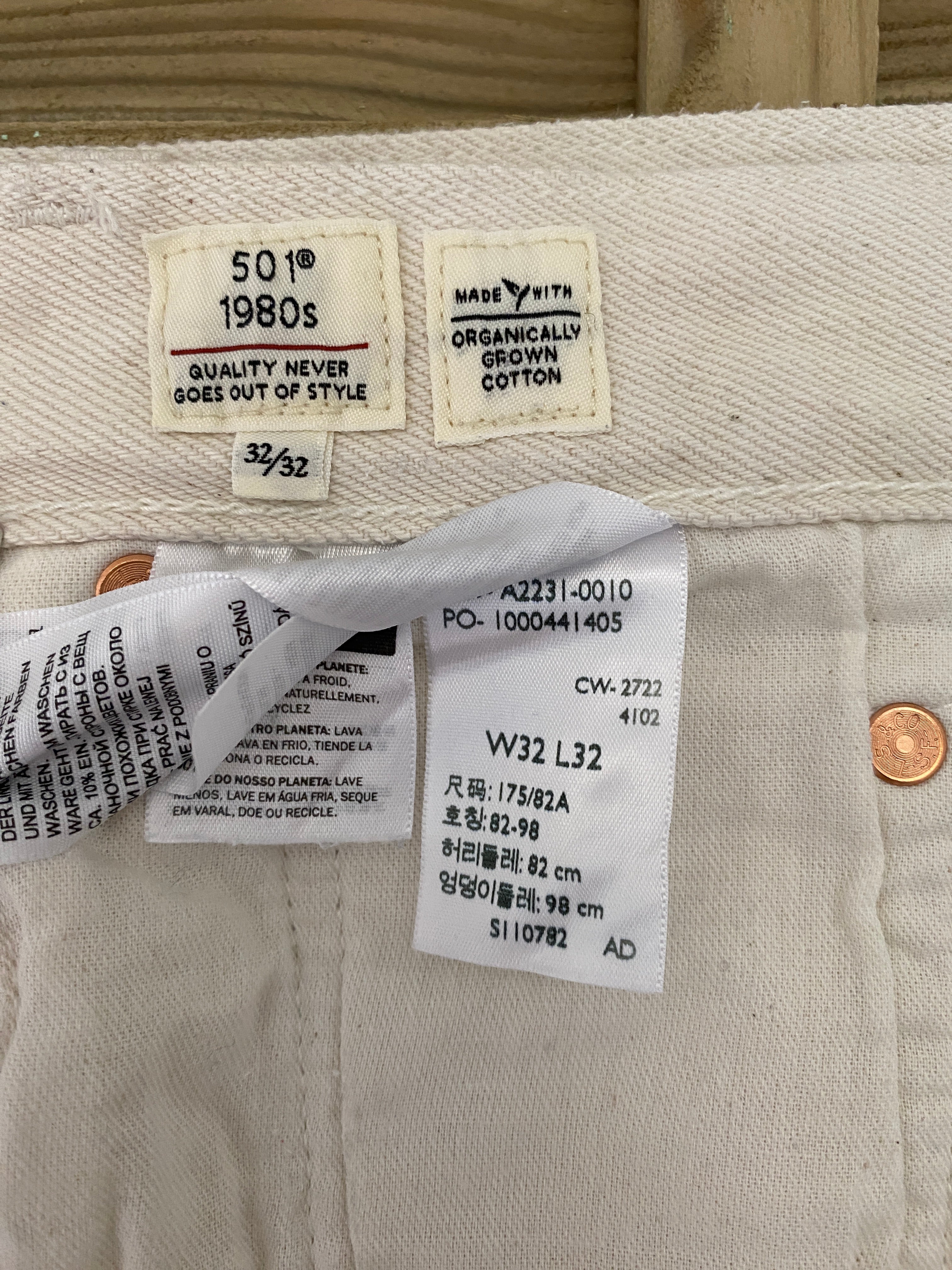 Jean Levi's 501 Made & Crafted – étiquettes intérieures modèle, taille et composition – W32 L32 – seconde main
