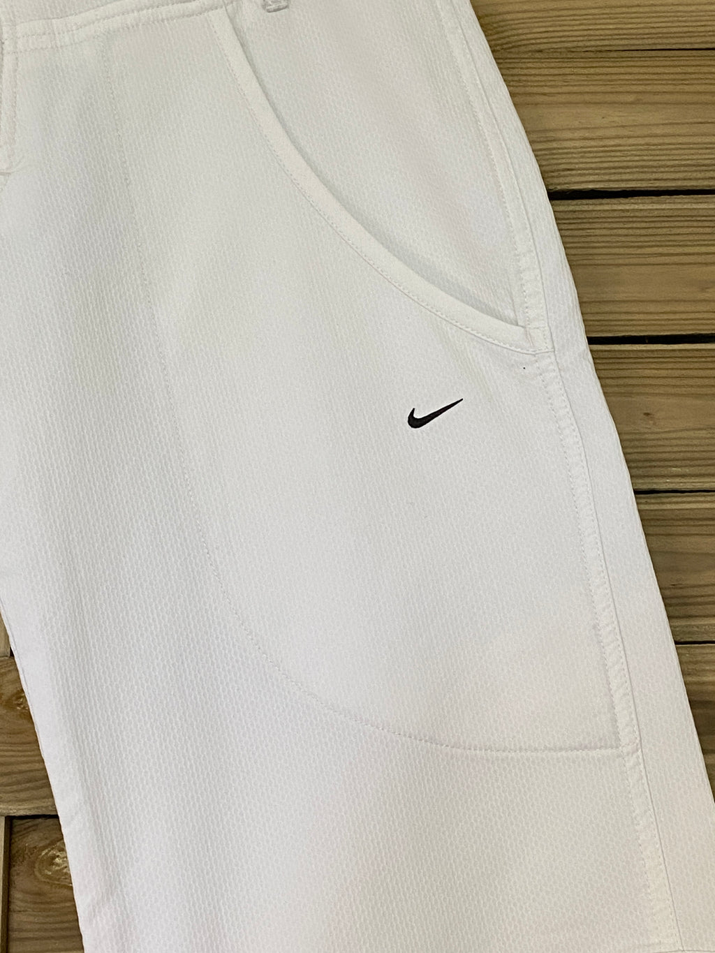 Pantalon Nike Sphere Dry – détail logo Nike
