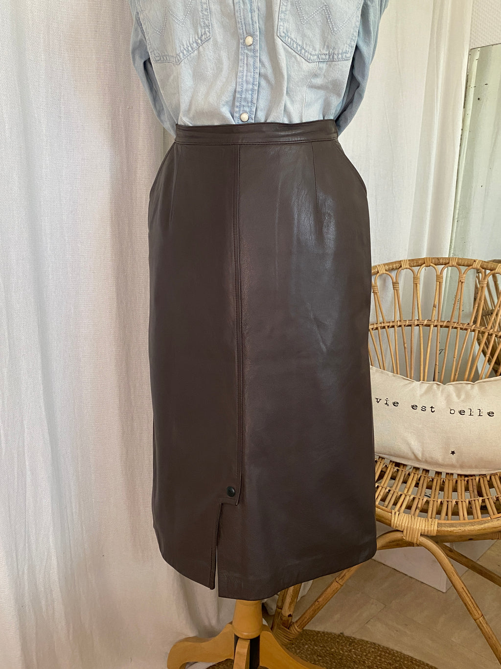 Jupe en cuir véritable vintage 80's marron glacé T.38 seconde main – vue intégrale de face