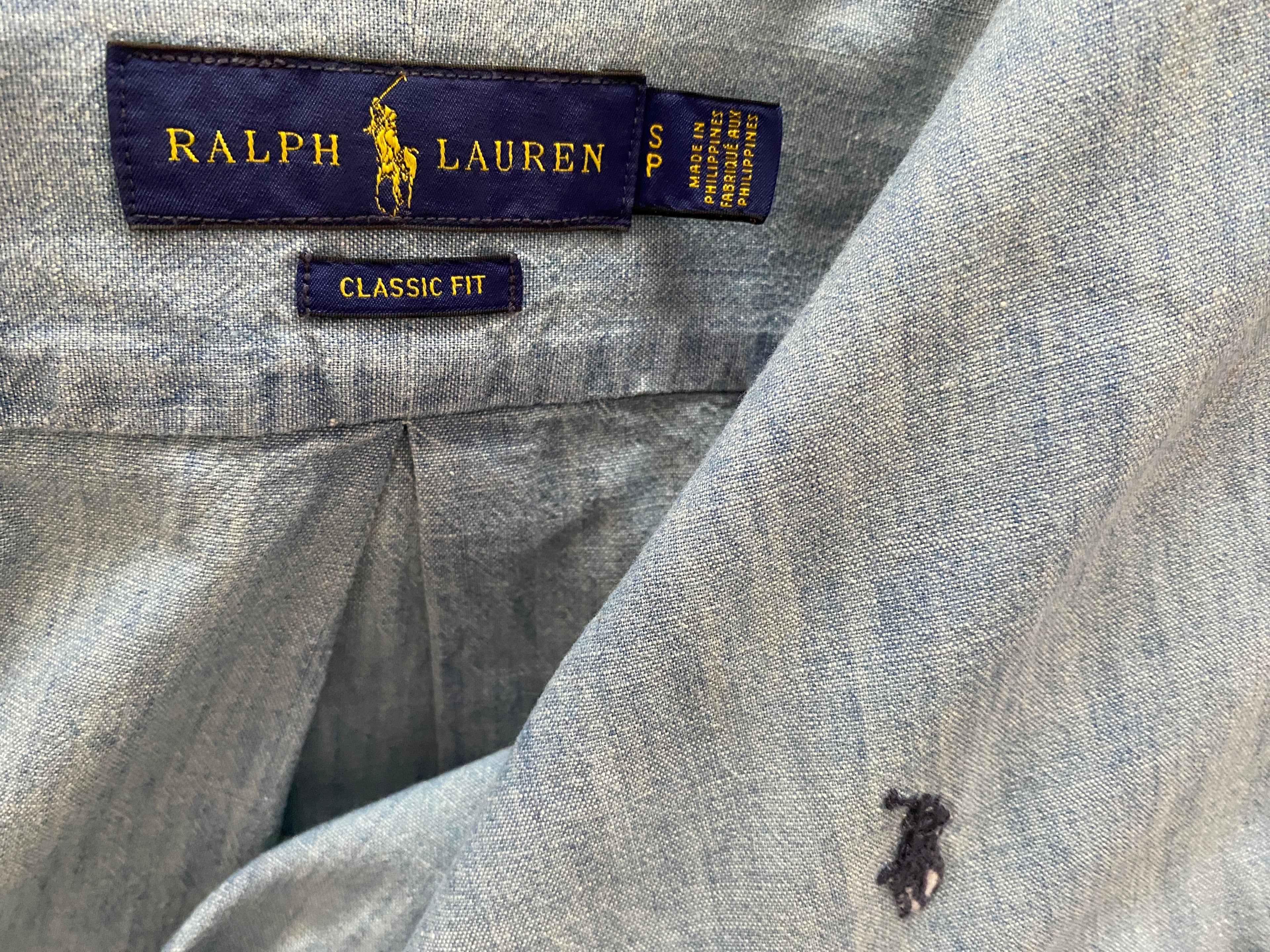 Chemise Ralph Lauren chambray bleu ciel seconde main – étiquette marque Classic Fit taille S