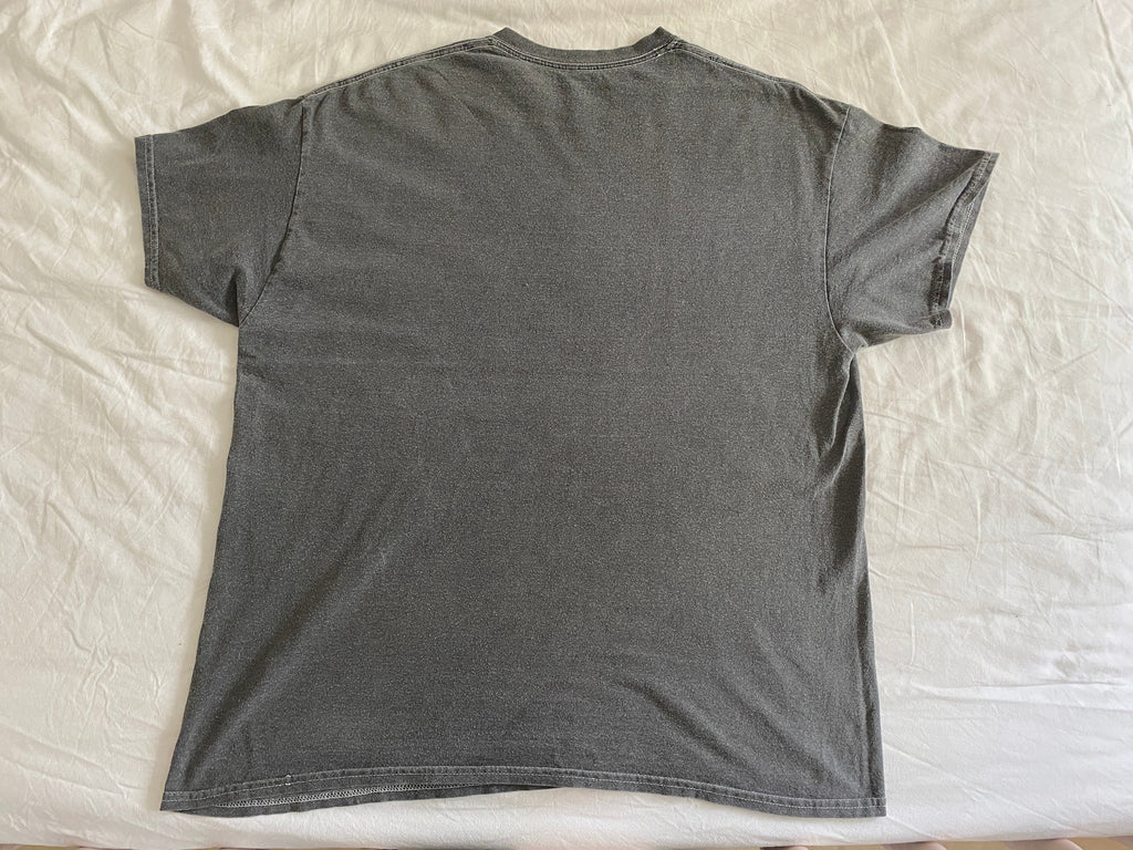 T-shirt vintage The Goonies gris délavé T.L/XL seconde main – vue de dos intégrale