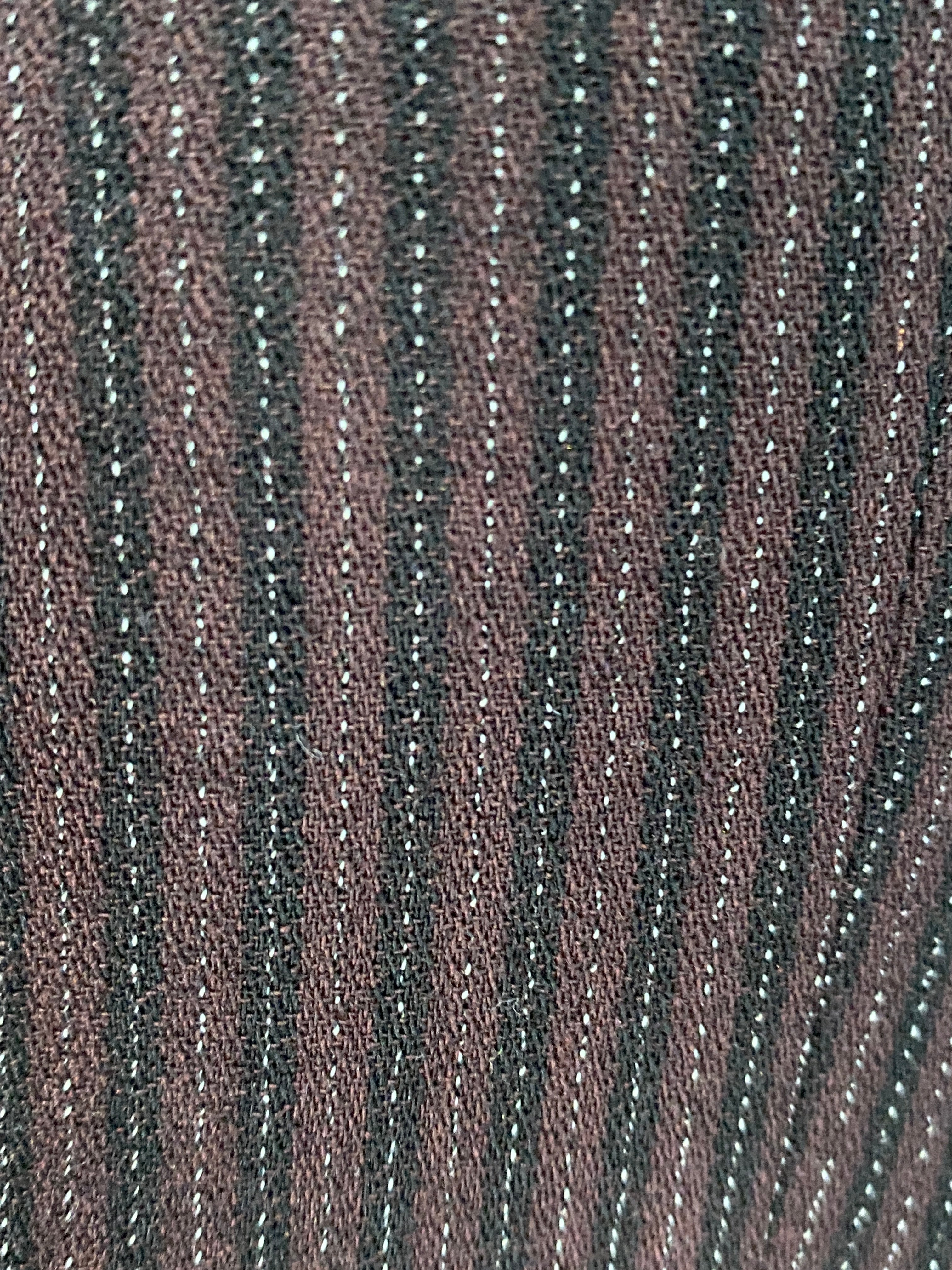 Blazer long Più & Più seconde main – détail tissu rayé bordeaux noir fines rayures blanches