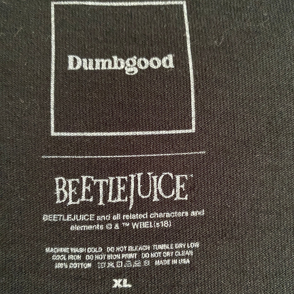 -shirt Beetlejuice Dumbgood – détail étiquette intérieure imprimée, taille XL, 100% coton, Made in USA, licence officielle WB