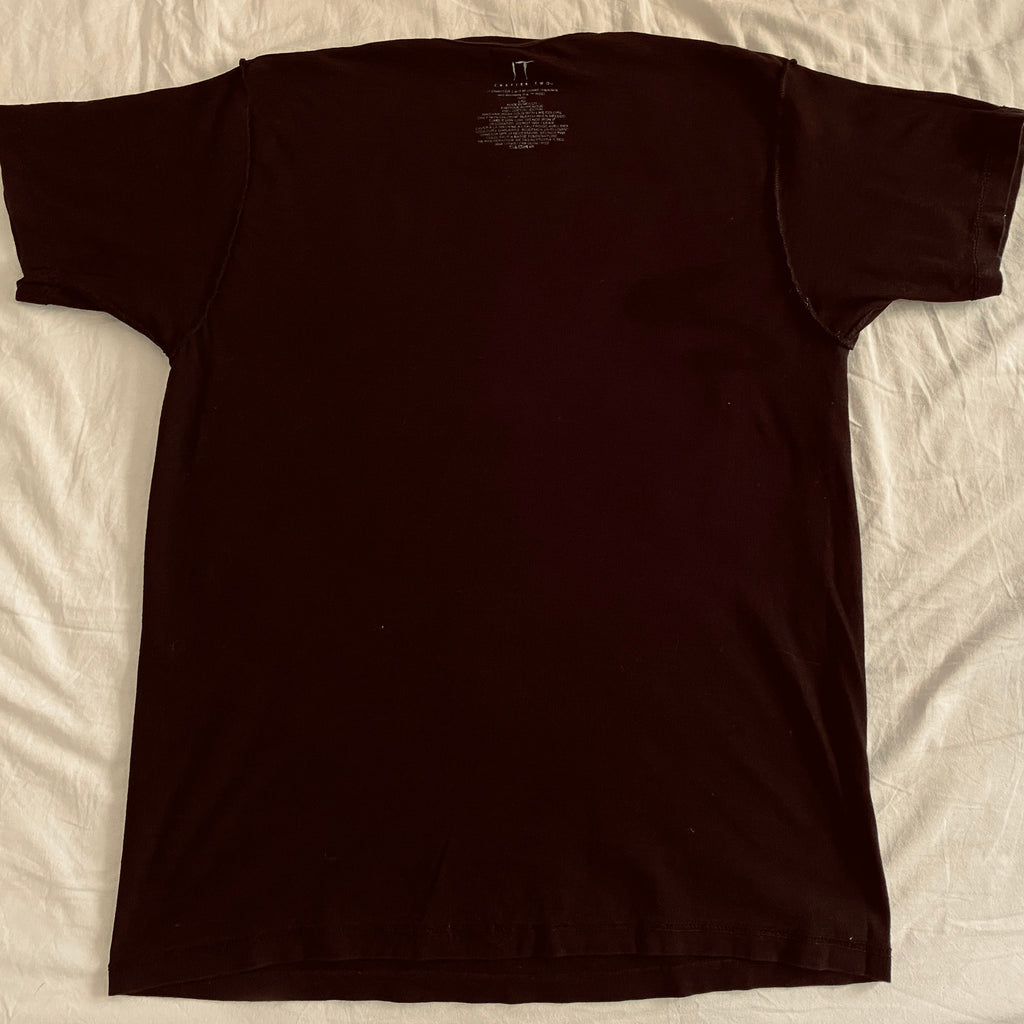 T-shirt IT Chapitre 2 – vue intérieure intégrale, col et finitions