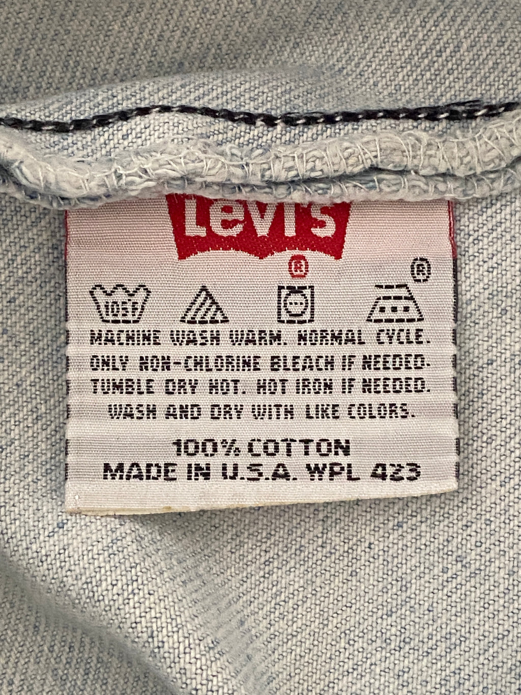 Levi's 501 – détail étiquette intérieure tissu Levi's, instructions d'entretien, 100% Cotton Made in U.S.A.