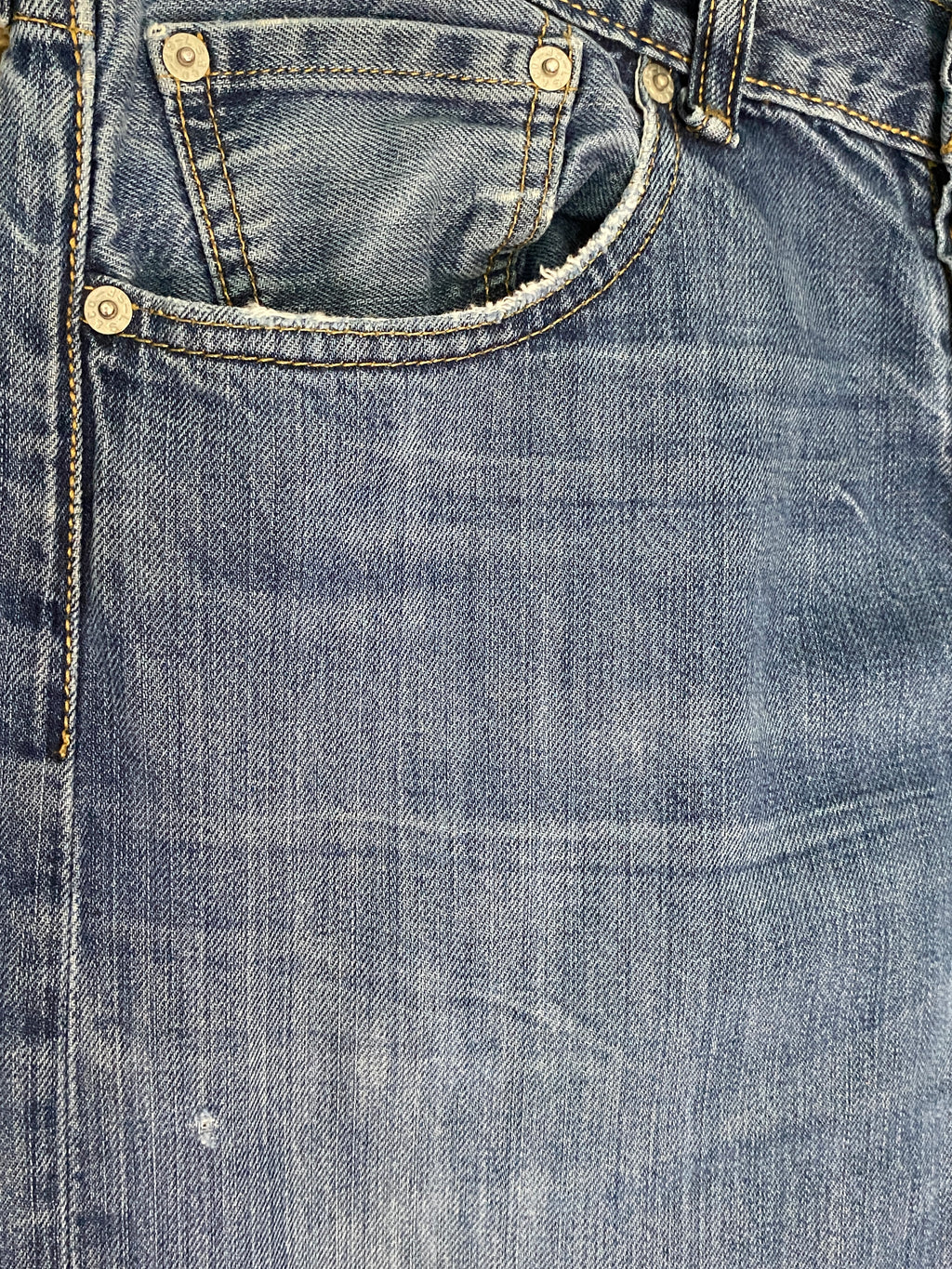 Levi's 501 – détail usure authentique poche avant droite, effilochage naturel