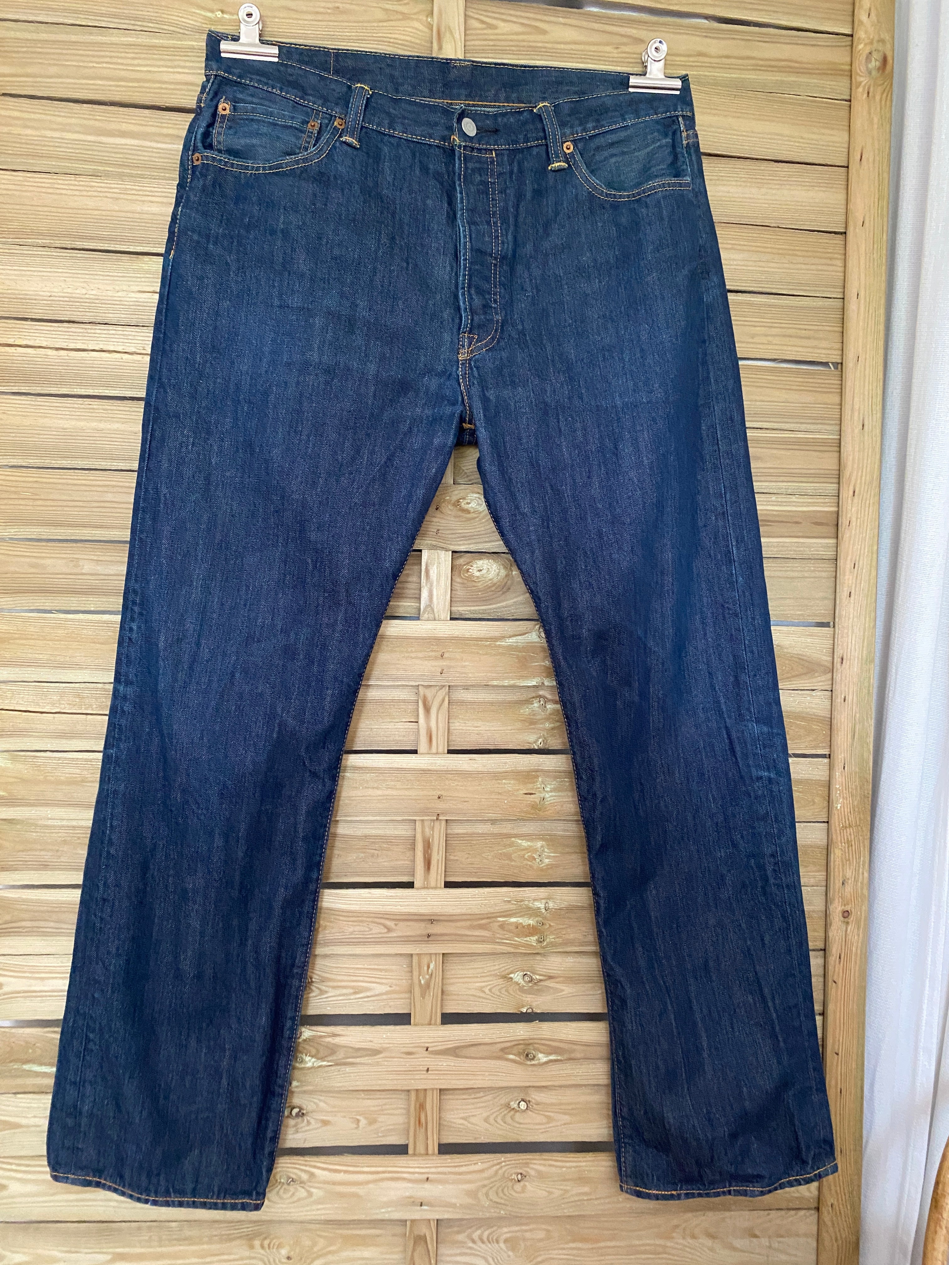 Levi's 501 Original W36 L32 bleu brut indigo – vue de face intégrale, coupe droite