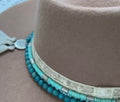 Panama beige – détail pampille et perles argentées