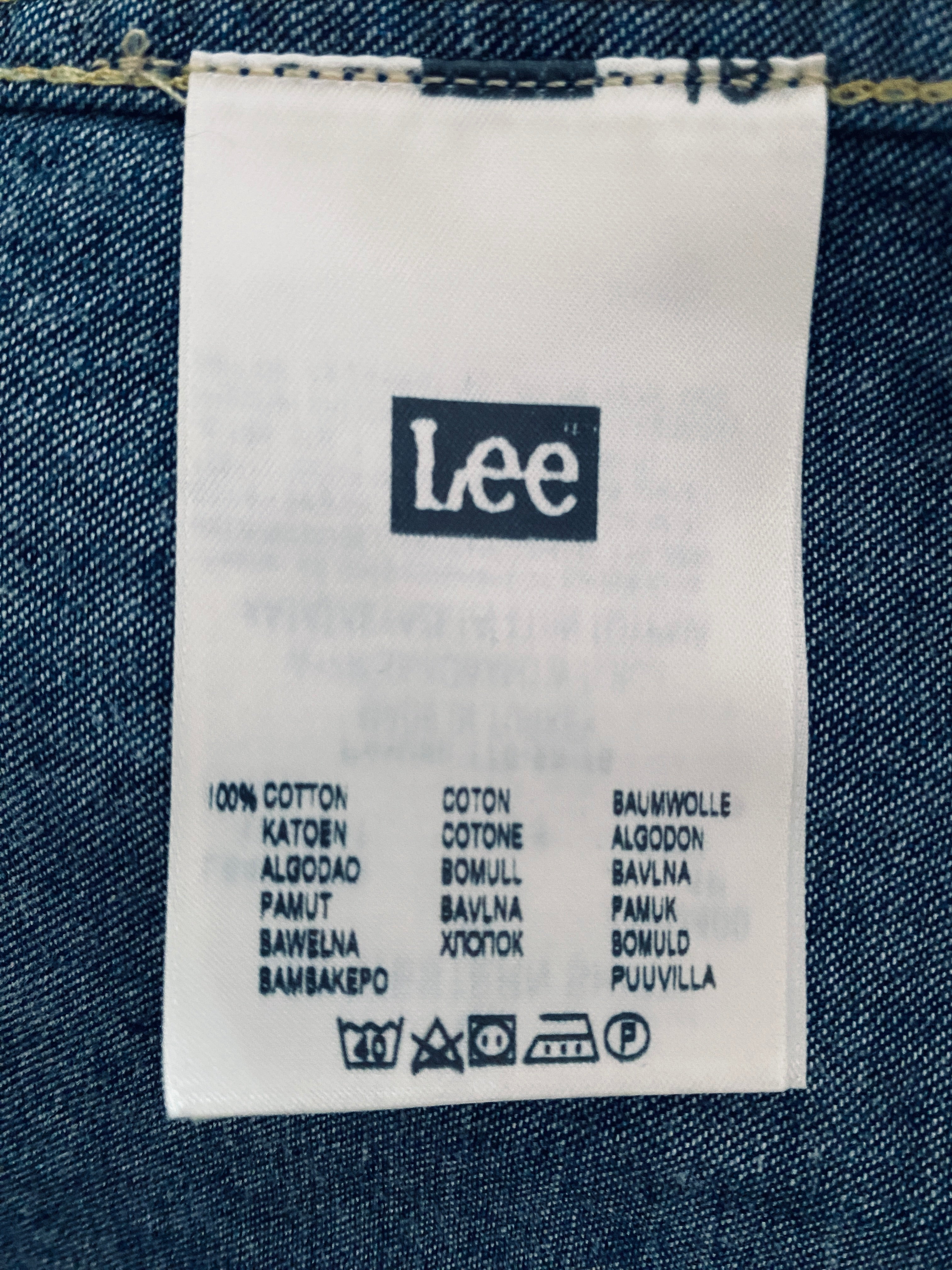Étiquette composition Lee – 100% coton, instructions lavage à 40° à l'envers, ne pas sécher en machine