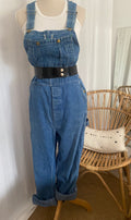 Salopette vintage Big Smith en denim – vue de face portée sur buste, stylisée avec ceinture