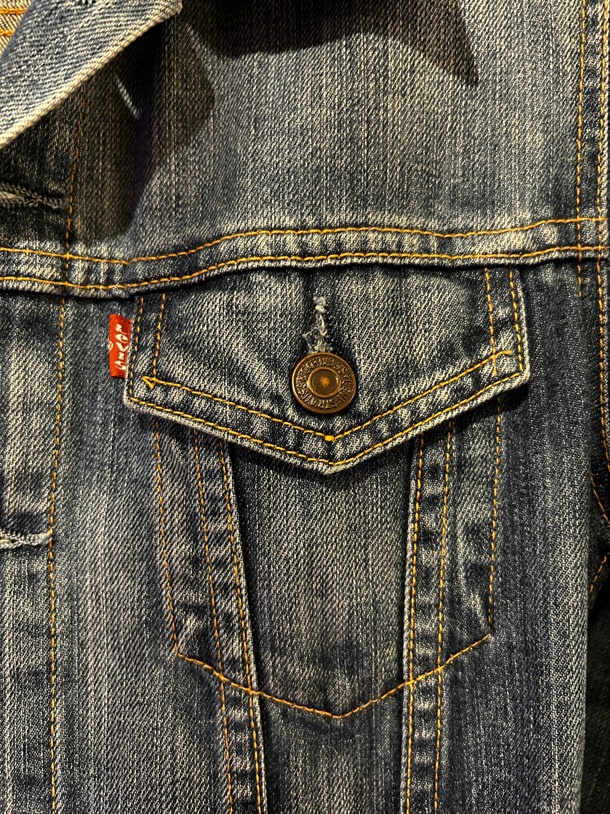 Robe-veste Levi’s en denim bleu délavé – Ceinturée – Taille S