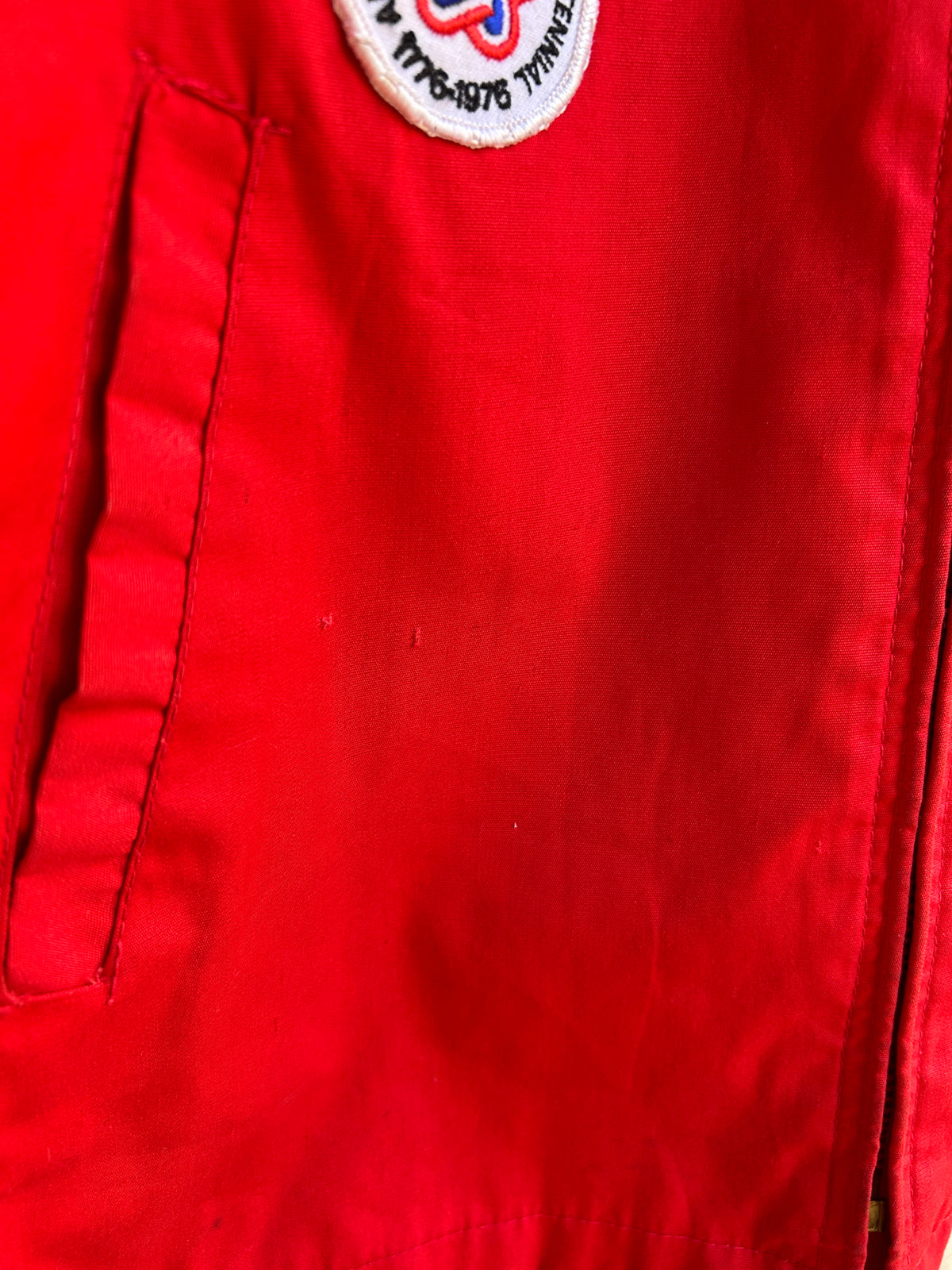 Veste Boy Scouts of America rouge – Écussons de voyages – Taille estimée L/XL